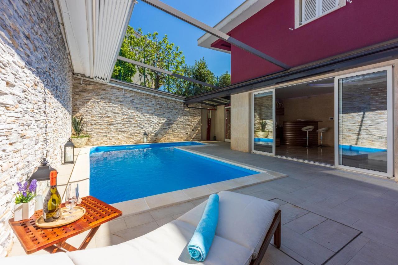 Villa M Dramalj Exteriör bild