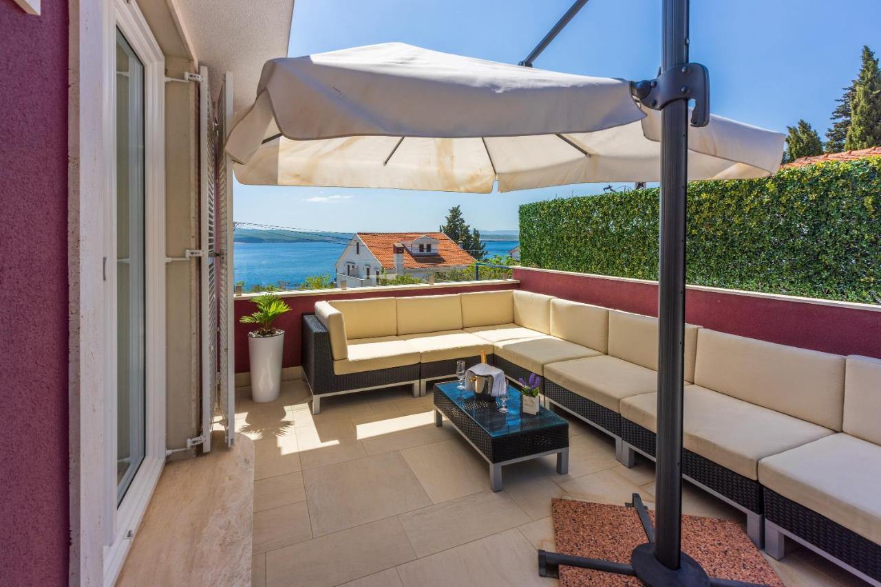 Villa M Dramalj Exteriör bild